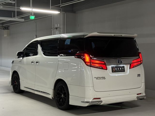 TOYOTA豐田 ALPHARD  第2張相片