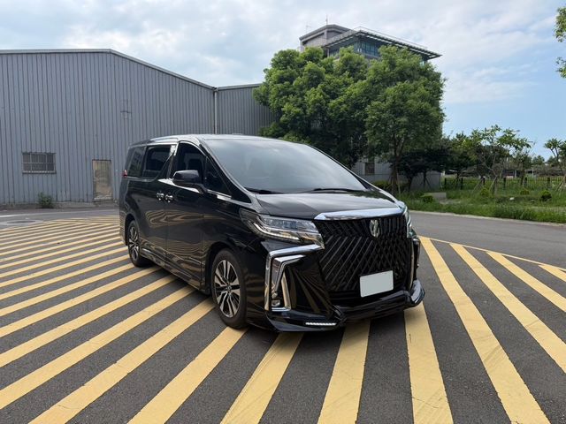 TOYOTA豐田 ALPHARD  第4張相片