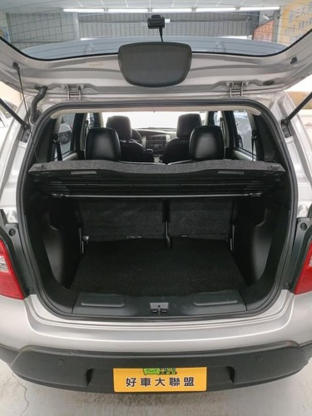 NISSAN日產 LIVINA  第7張相片