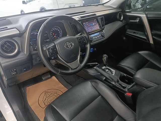TOYOTA豐田 RAV4  第8張相片