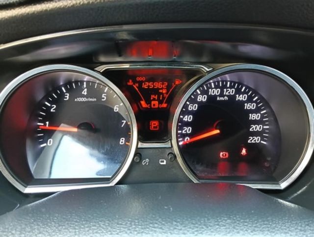 NISSAN日產 LIVINA  第11張相片