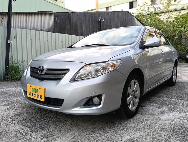 TOYOTA豐田 ALTIS  第1張相片