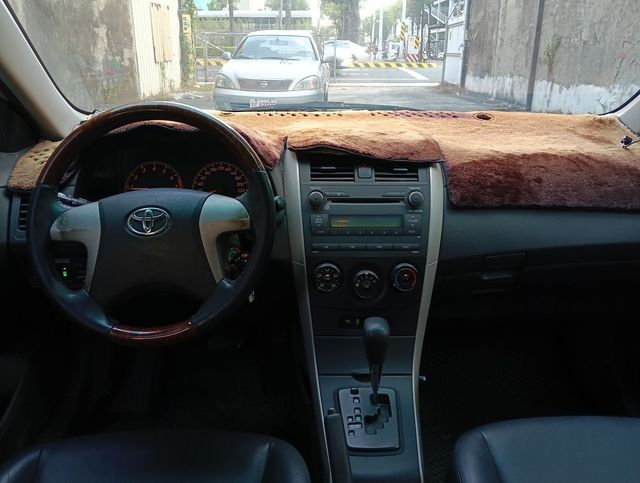 TOYOTA豐田 ALTIS  第7張相片