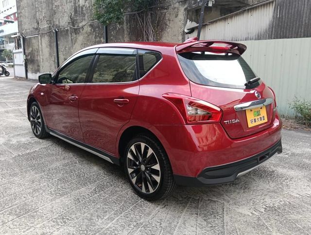 NISSAN日產 TIIDA  第3張相片