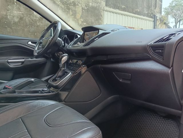 FORD福特 KUGA  第19張相片
