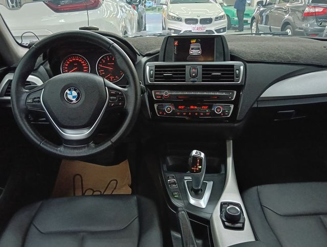 BMW寶馬 118  第8張相片