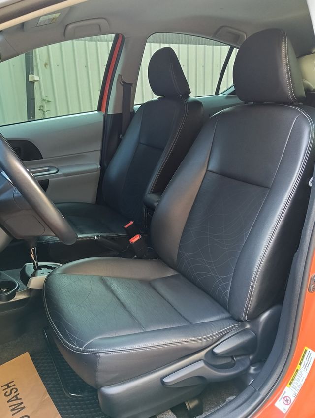 TOYOTA豐田 PRIUS C  第8張相片