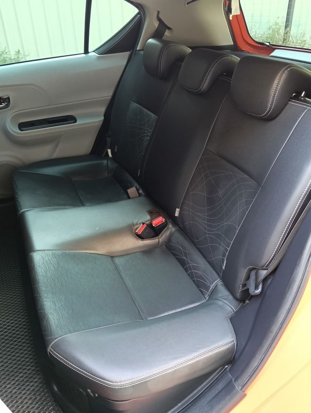 TOYOTA豐田 PRIUS C  第9張相片