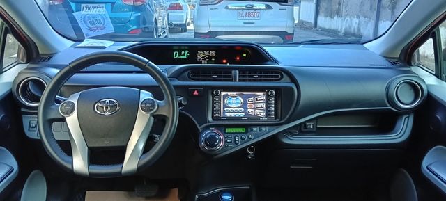 TOYOTA豐田 PRIUS C  第11張相片