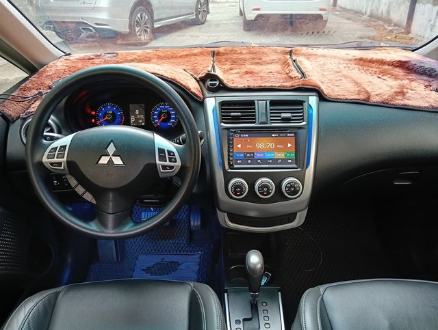 MITSUBISHI三菱 COLT PLUS  第9張相片