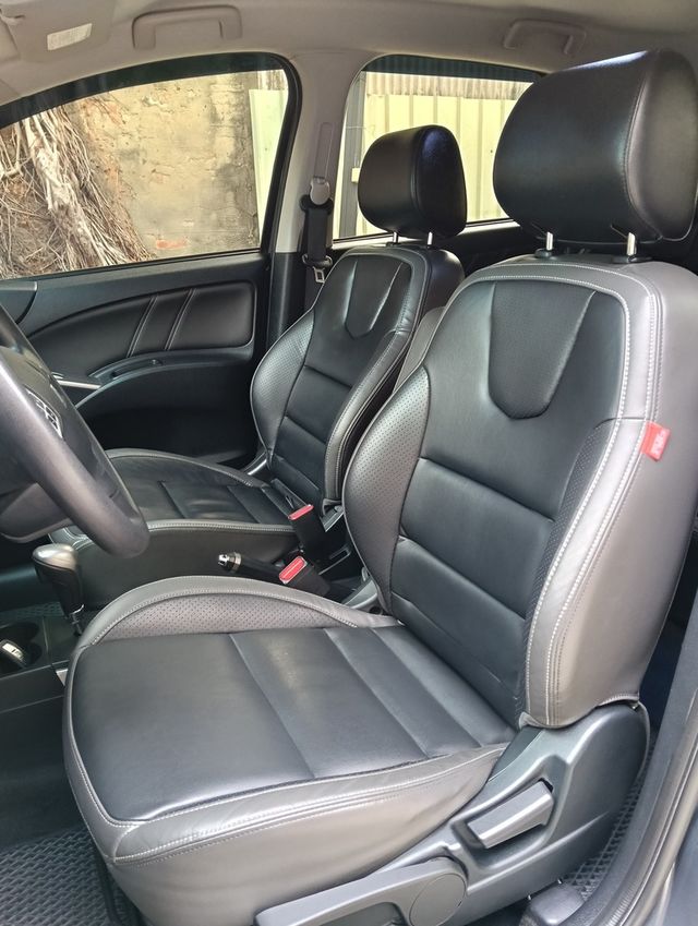 MITSUBISHI三菱 COLT PLUS  第11張相片