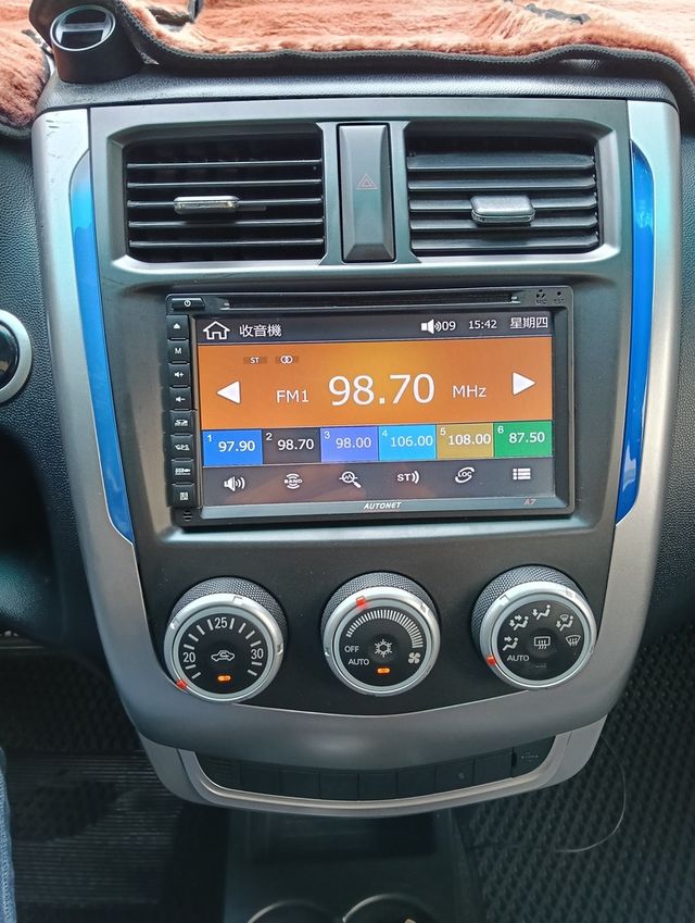 MITSUBISHI三菱 COLT PLUS  第13張相片