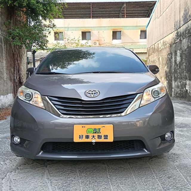 TOYOTA豐田 SIENNA  第7張相片