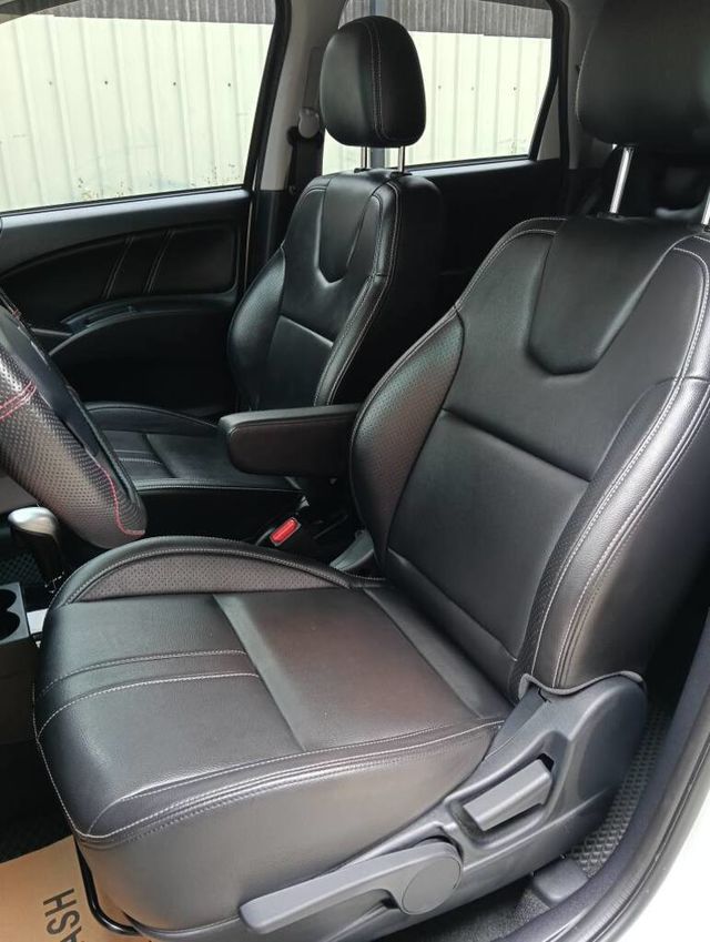 MITSUBISHI三菱 COLT PLUS  第10張相片