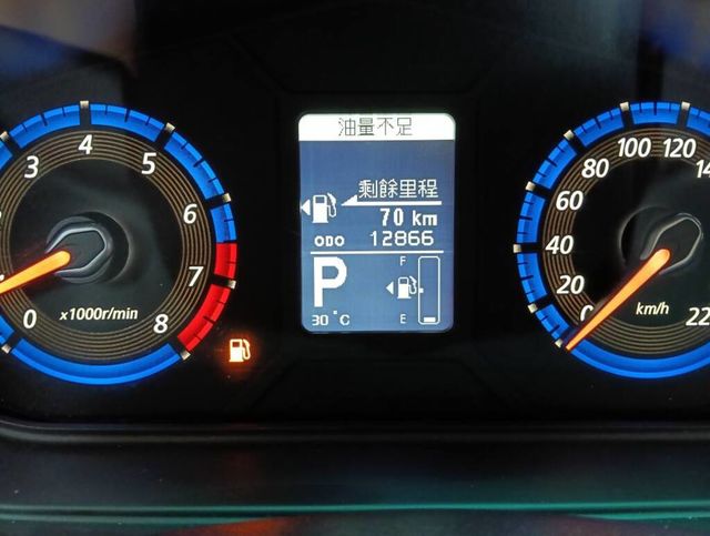 MITSUBISHI三菱 COLT PLUS  第15張相片