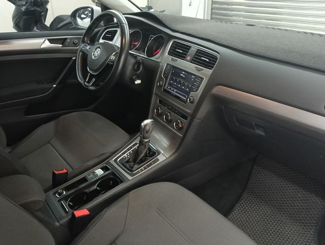 VOLKSWAGEN福斯 GOLF  第8張相片