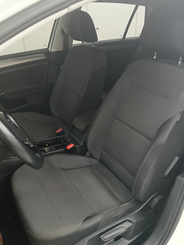 VOLKSWAGEN福斯 GOLF  第11張相片