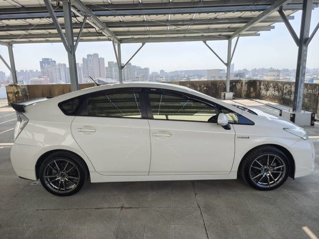 TOYOTA豐田 PRIUS  第4張相片