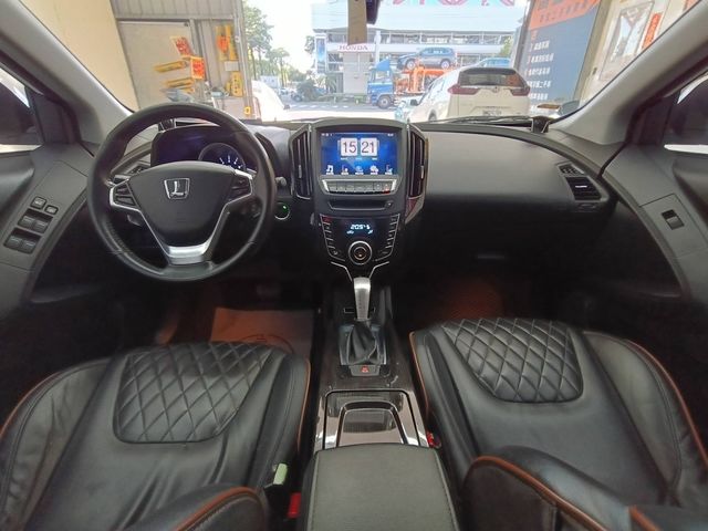 LUXGEN納智捷 U6 TURBO  第11張相片