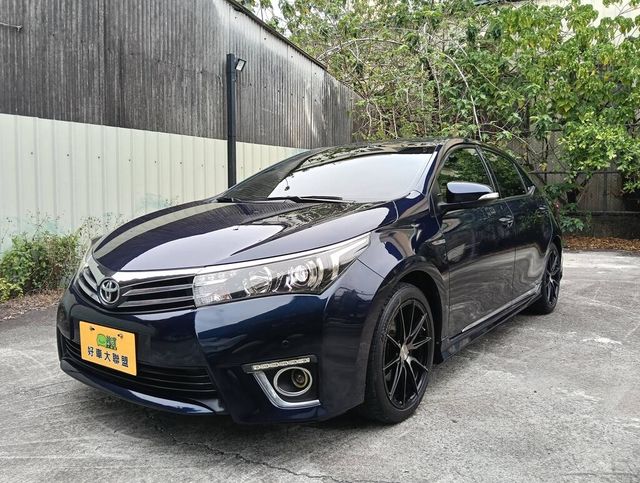 TOYOTA豐田 ALTIS  第1張相片