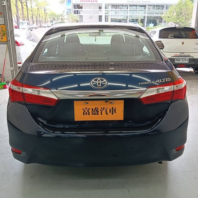 TOYOTA豐田 ALTIS  第4張相片