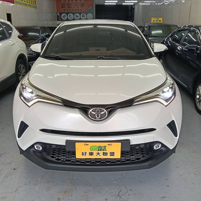 TOYOTA豐田 C-HR  第2張相片
