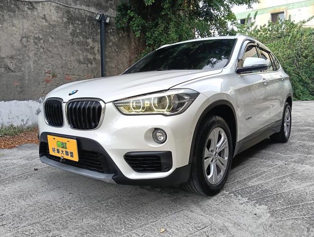 BMW寶馬 X1  第1張相片
