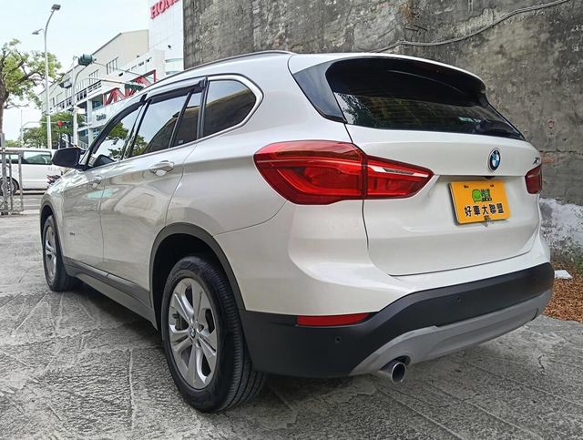 BMW寶馬 X1  第3張相片