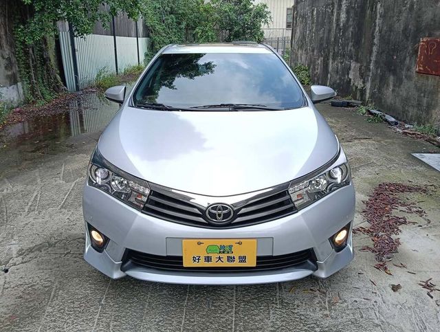 TOYOTA豐田 ALTIS  第2張相片