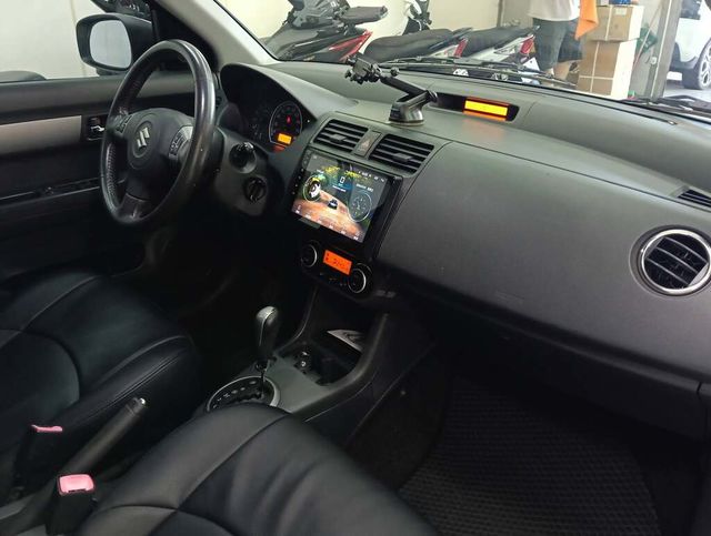 SUZUKI鈴木 SWIFT  第10張相片