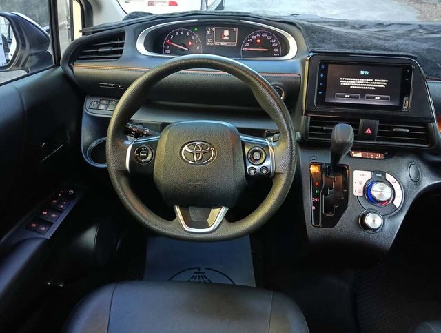 TOYOTA豐田 SIENTA  第11張相片