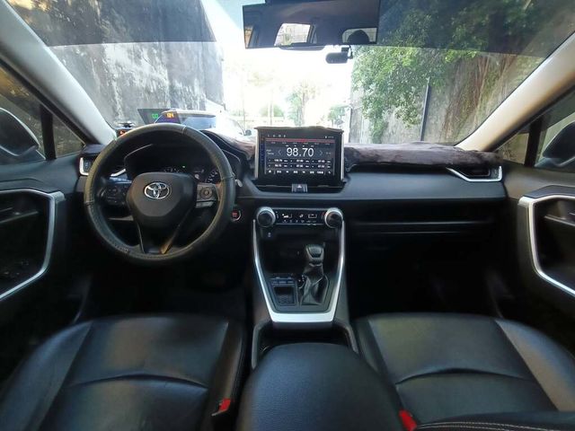 TOYOTA豐田 RAV4  第13張相片