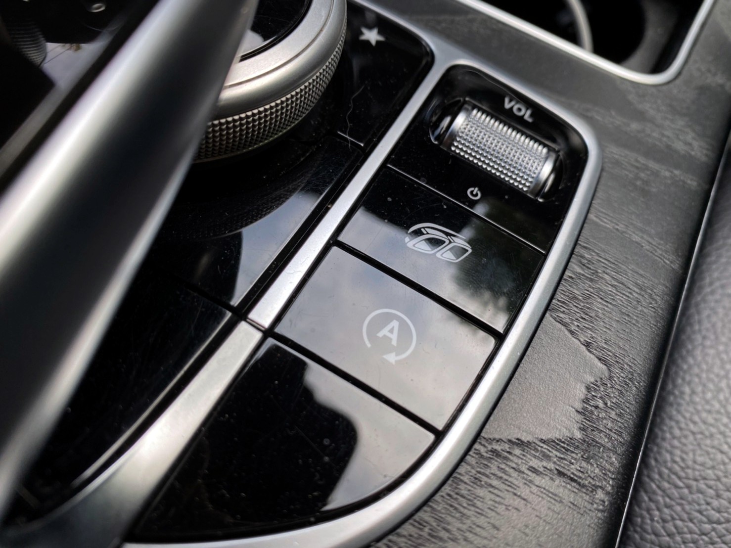 2018 BENZ C43 AMG ESTATE S205型 五鍵滿 歐規  第7張相片
