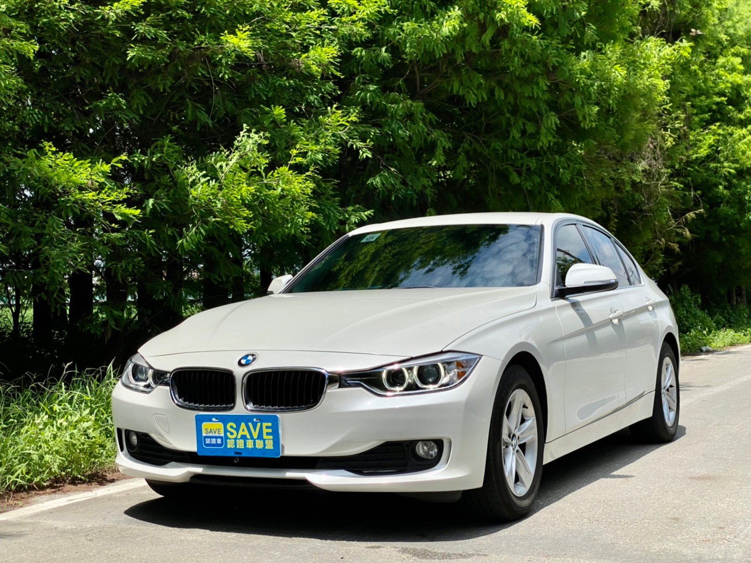 2014 BMW 318D F30型 總代理  第11張相片