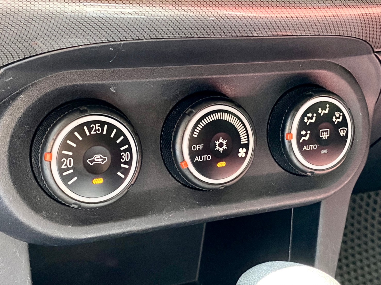 2010 三菱 FORTIS 1.8 IO  第10張相片