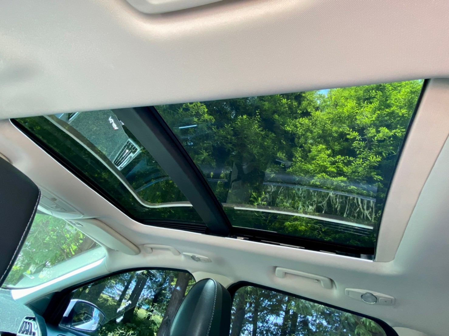 2015 FORD KUGA 1.6 時尚頂配  第14張相片