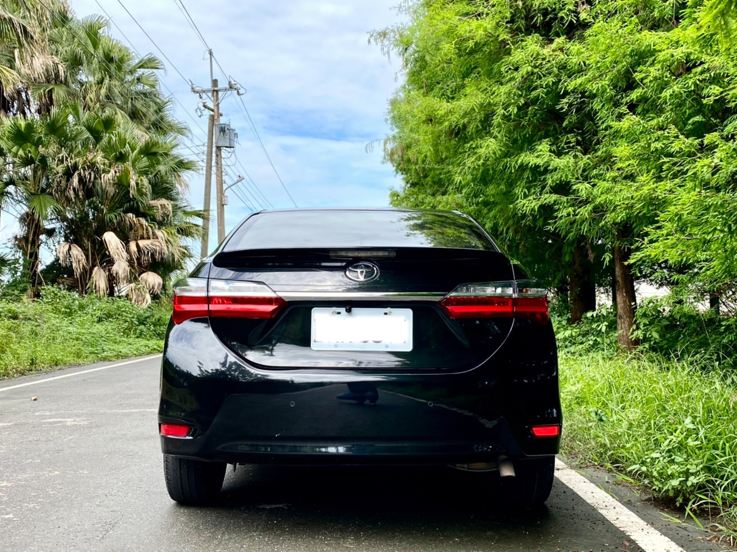 2016 TOYOTA ALTIS 1.8 小改款  第3張相片
