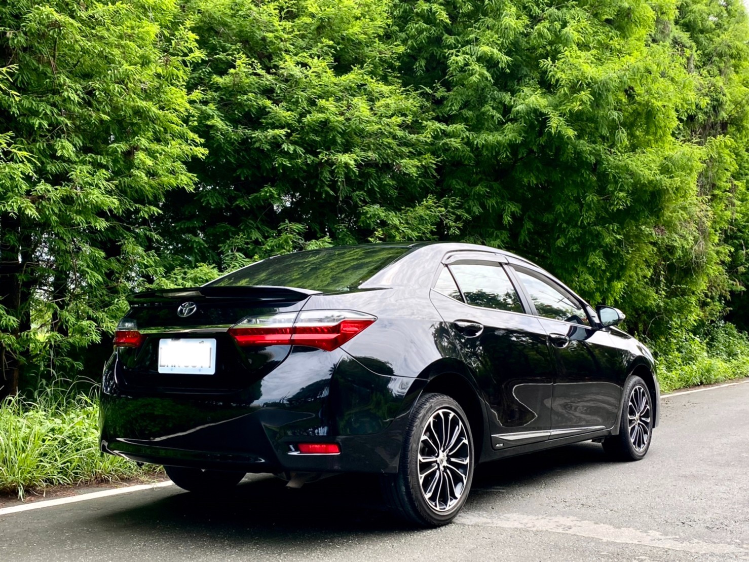 2016 TOYOTA ALTIS 1.8 小改款  第5張相片