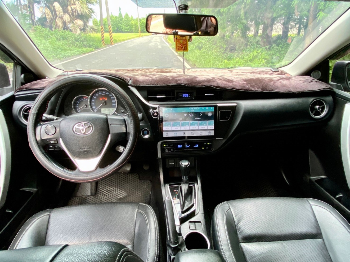 2016 TOYOTA ALTIS 1.8 小改款  第14張相片