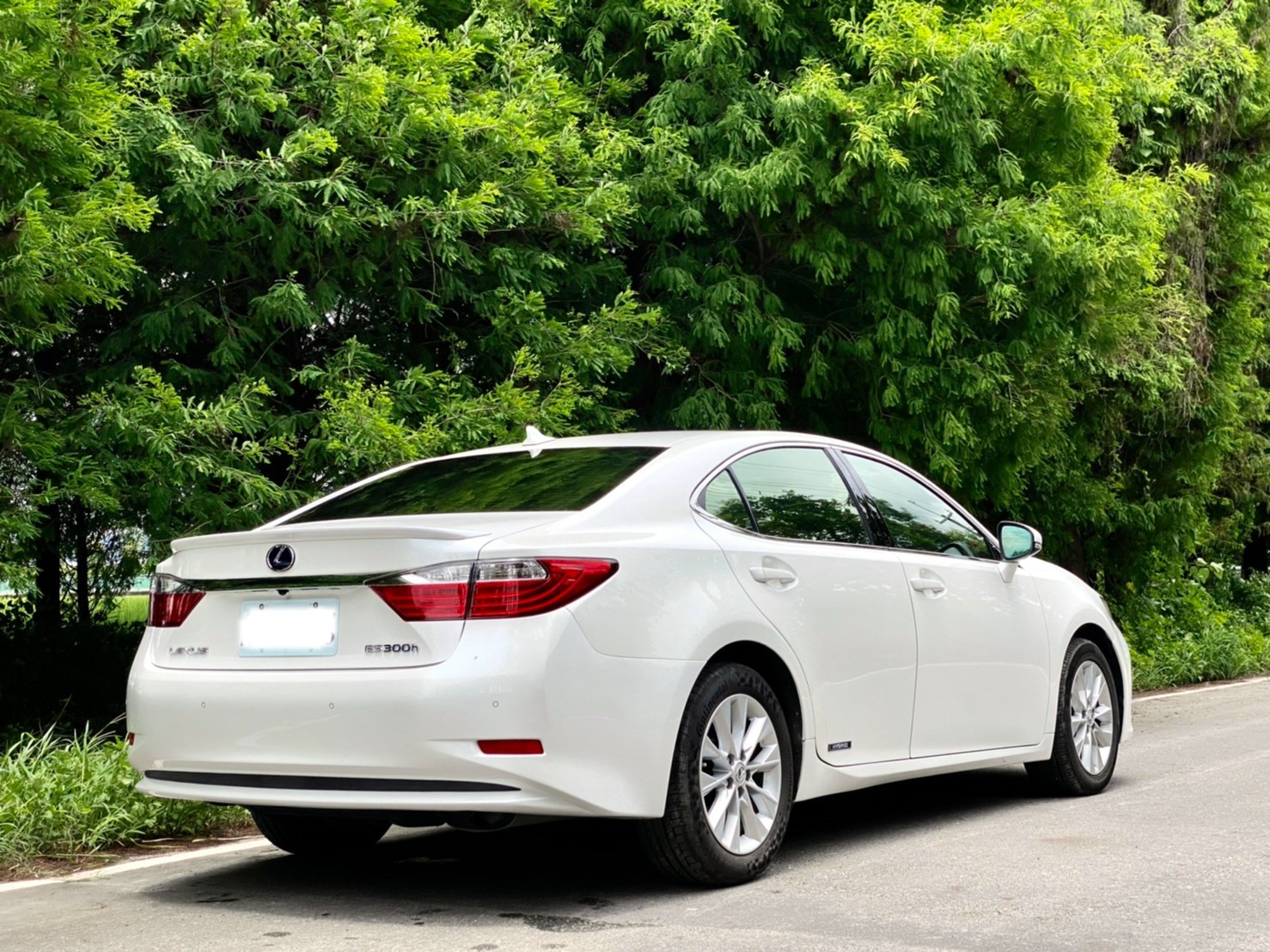 2014 LEXUS ES300h 一手車 實跑七萬公里 原廠保養  第2張相片