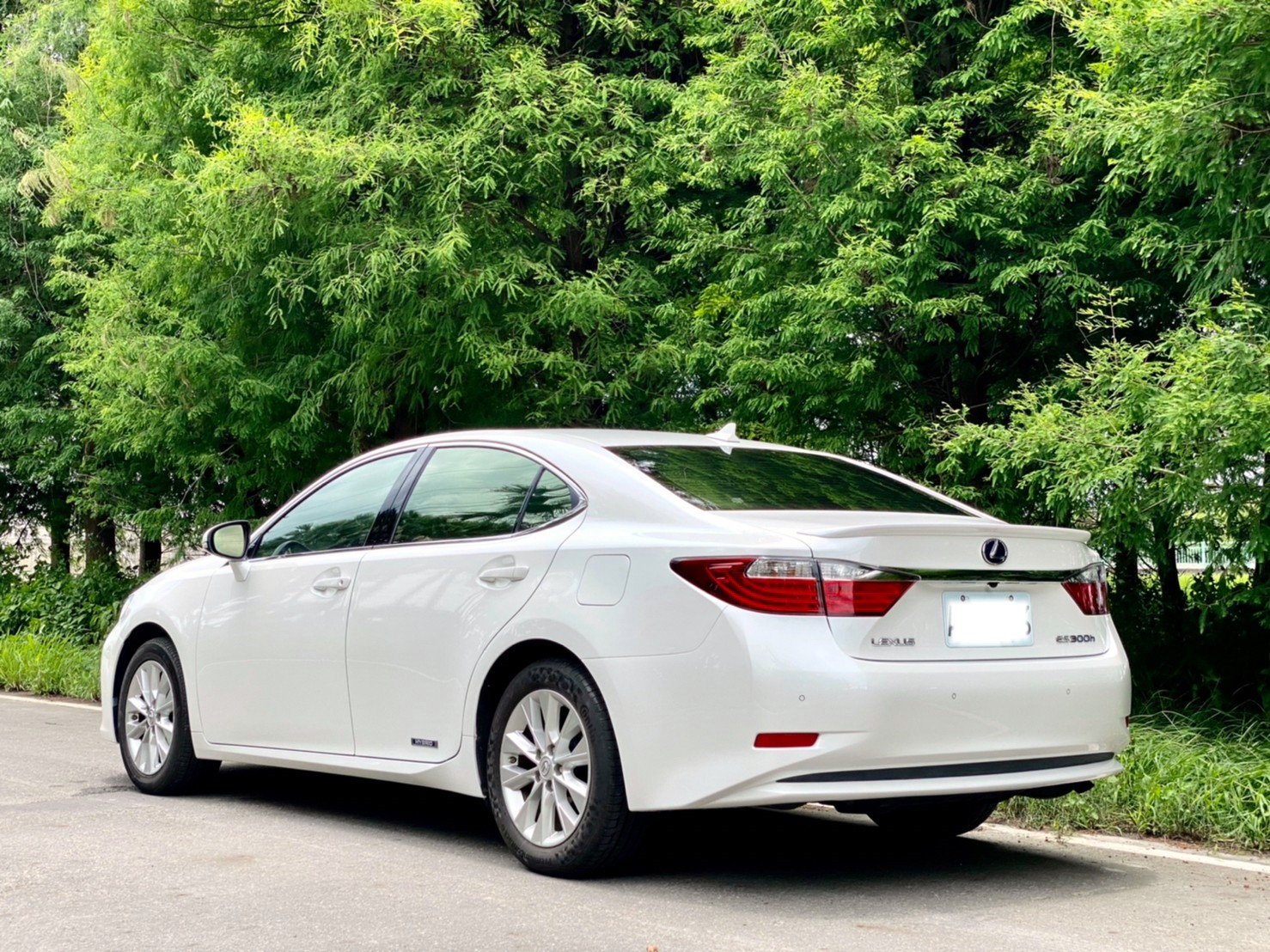 2014 LEXUS ES300h 一手車 實跑七萬公里 原廠保養  第5張相片