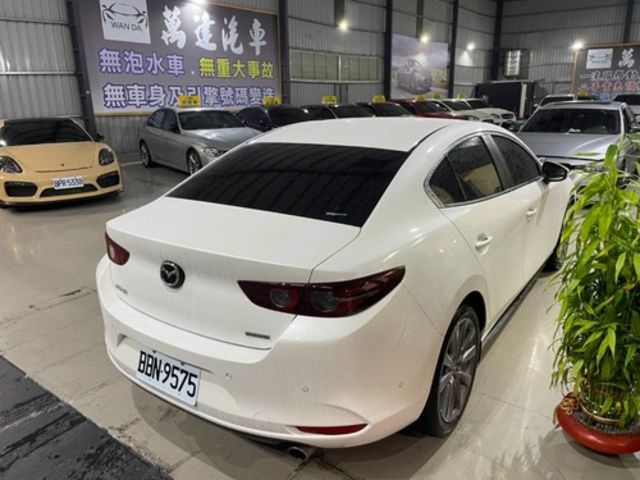 MAZDA馬自達 MAZDA 3  第2張相片