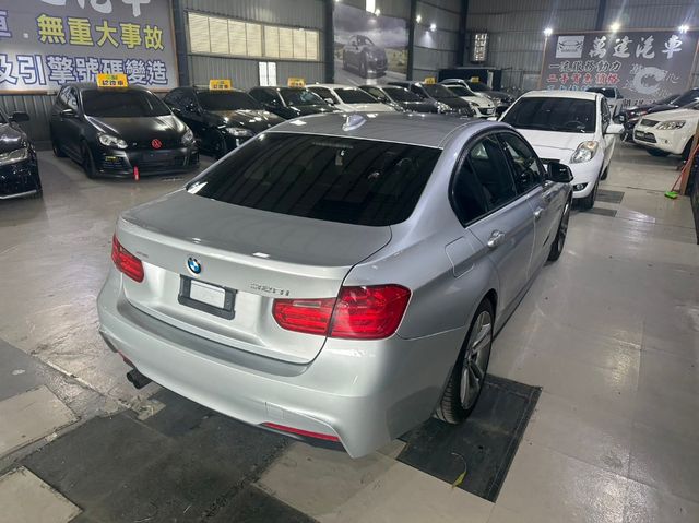 BMW寶馬 328I  第4張相片