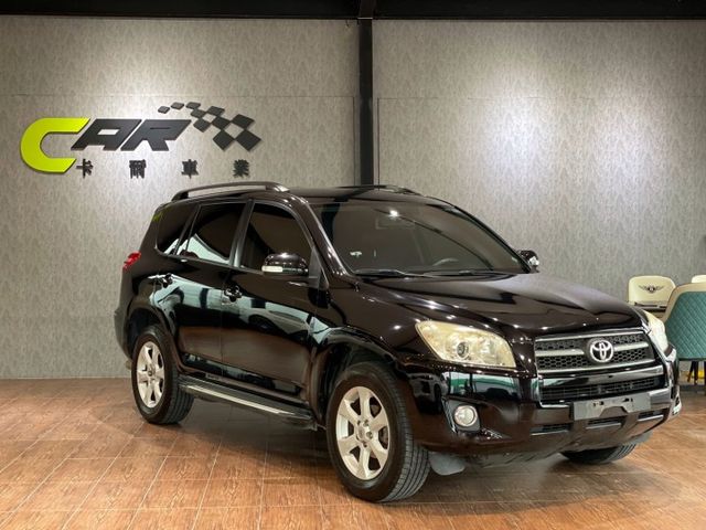 2011 TOYOTA RAV4 黑 原版件 愛上山愛下海愛帶家人出遊  好爸爸休旅車首選 這台真的很漂亮  第3張相片