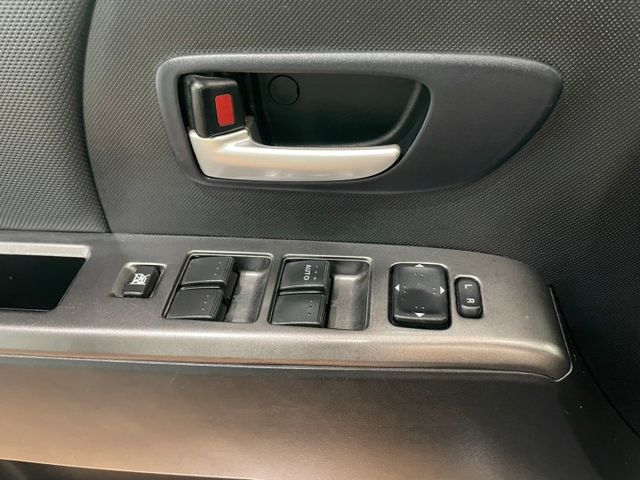 2011 FORD I-MAX 灰 5人座 原版件 里程保證 定期保養 全家出遊必備首選 車況內外很漂亮  第11張相片