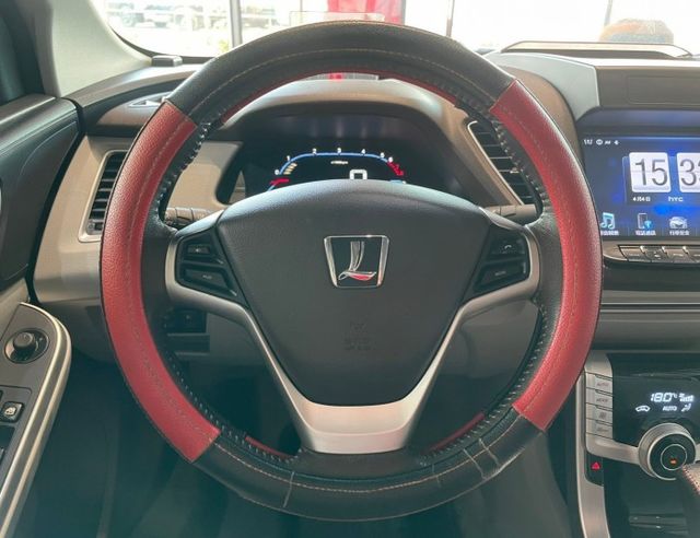 台灣之光 Cp高優質轎車  2013 LUXGEN S5 黑 原版件 里程保證 已認證  第10張相片