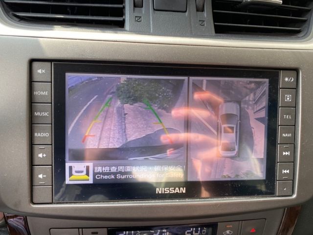 2014 Nissan Sentra 黑 里程6萬公里 里程保證  可配合第三方認證 已認證  第11張相片