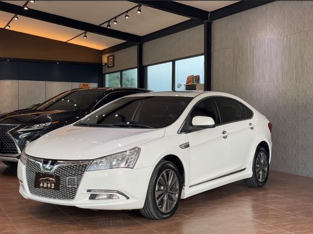 台灣之星 Cp優質轎車2014 Luxgen S5 Turbo 豪華型 白 里程保證 原版件 已認證  第1張相片