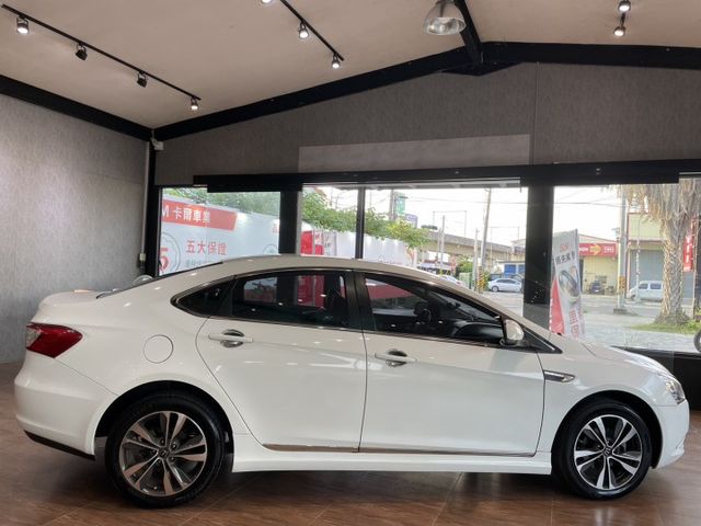 台灣之星 Cp優質轎車2014 Luxgen S5 Turbo 豪華型 白 里程保證 原版件 已認證  第4張相片