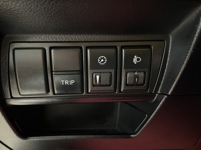 台灣之星 Cp優質轎車2014 Luxgen S5 Turbo 豪華型 白 里程保證 原版件 已認證  第12張相片